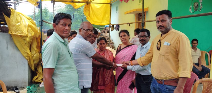 ସ୍ବର୍ଗତ ତରିନ୍ଦ୍ର ରଣାଙ୍କ ପରିବାରକୁ ସାହାଯ୍ୟର ହାତ ବଢ଼େଇଲେ ନର୍ଲା ବ୍ଲକ ପ୍ରାଥମିକ ଶିକ୍ଷକ ସଂଘ