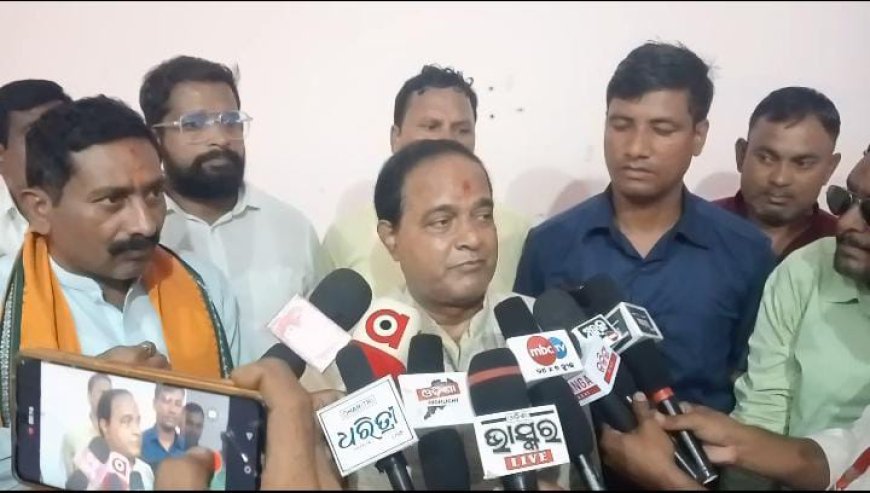 ନର୍ଲା ବିଜେପି ପକ୍ଷରୁ ପାଳିତ ହେଲା ପୂର୍ବତନ ପ୍ରଧାନ ମନ୍ତ୍ରୀ ସ୍ବର୍ଗତ ଅଟଳ ବିହାରୀ ବାଜପେୟୀ ଙ୍କ ତିରୋଧାନ ଦିବସ,ଯୋଗ ଦେଲେ ଖାଦ୍ୟ ଯୋଗାଣ ମନ୍ତ୍ରୀ କୃଷ୍ଣ ଚନ୍ଦ୍ର ପାତ୍ର
