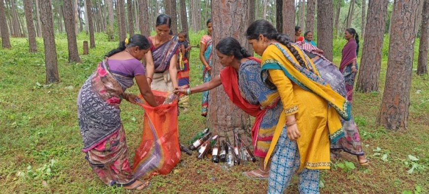 ବିଶ୍ୱ ପର୍ଯ୍ୟଟନ ଦିବସରେ ଶହ ଶହ ପ୍ଲାଷ୍ଟିକ ଓ କାଚ ବୋତଲ : ଚିନ୍ତାରେ ପରିବେଶବିତ୍