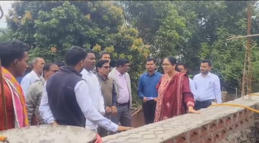 ପୋଷ୍ୟ ଗ୍ରାମ ସକଟା କୁ ପରିଦର୍ଶନ କଲେ ରାୟଗଡା ଜିଲ୍ଲା ପାଳ l