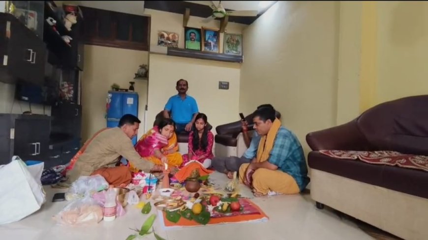 ମୃତ ସ୍ୱାମୀ ଙ୍କୁ ନ ଭୁଲିବାକୁ ସ୍ତ୍ରୀ ଙ୍କ ଉଦ୍ୟମ, ପ୍ରତିମୂର୍ତ୍ତି ସ୍ଥାପନ କରି ପୁଣି ହେଇଗଲେ ସଧବା l